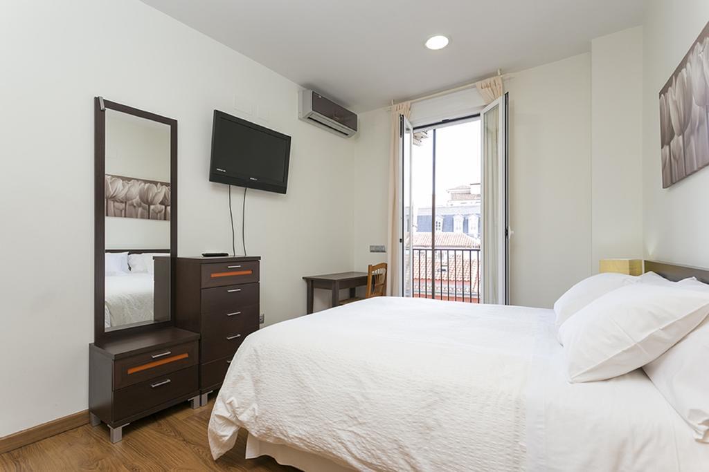 Apartments Center Μαδρίτη Δωμάτιο φωτογραφία